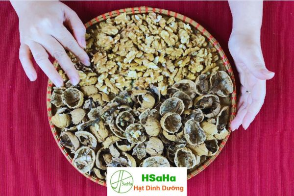 So Sánh Hạt Óc Chó Mỹ Vàng Giá Rẻ Và Chất Lượng. Nên Mua Loại Nào? Hạt óc chó Mỹ chất lượng